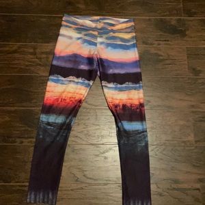American Eagle earth leggings